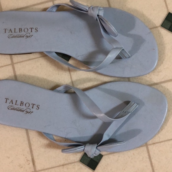 Talbots baby blue flip flops - Picture 2 of 2
